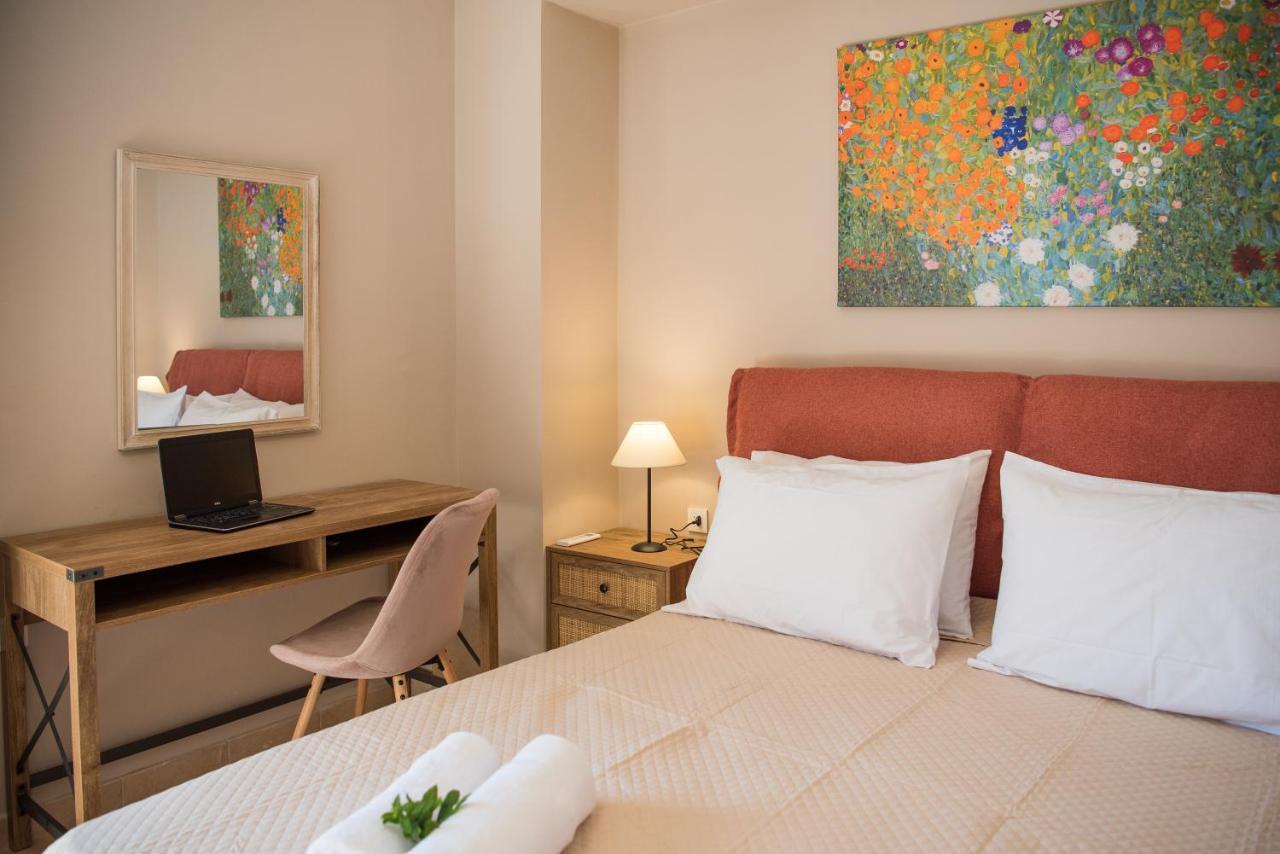 Akrotiri Sea View Suites Eksteriør billede