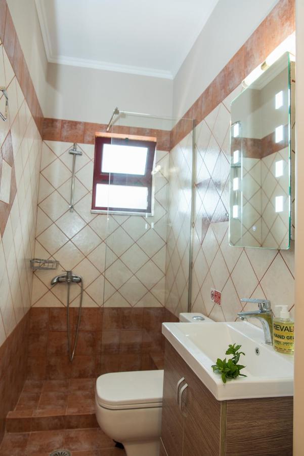 Akrotiri Sea View Suites Eksteriør billede