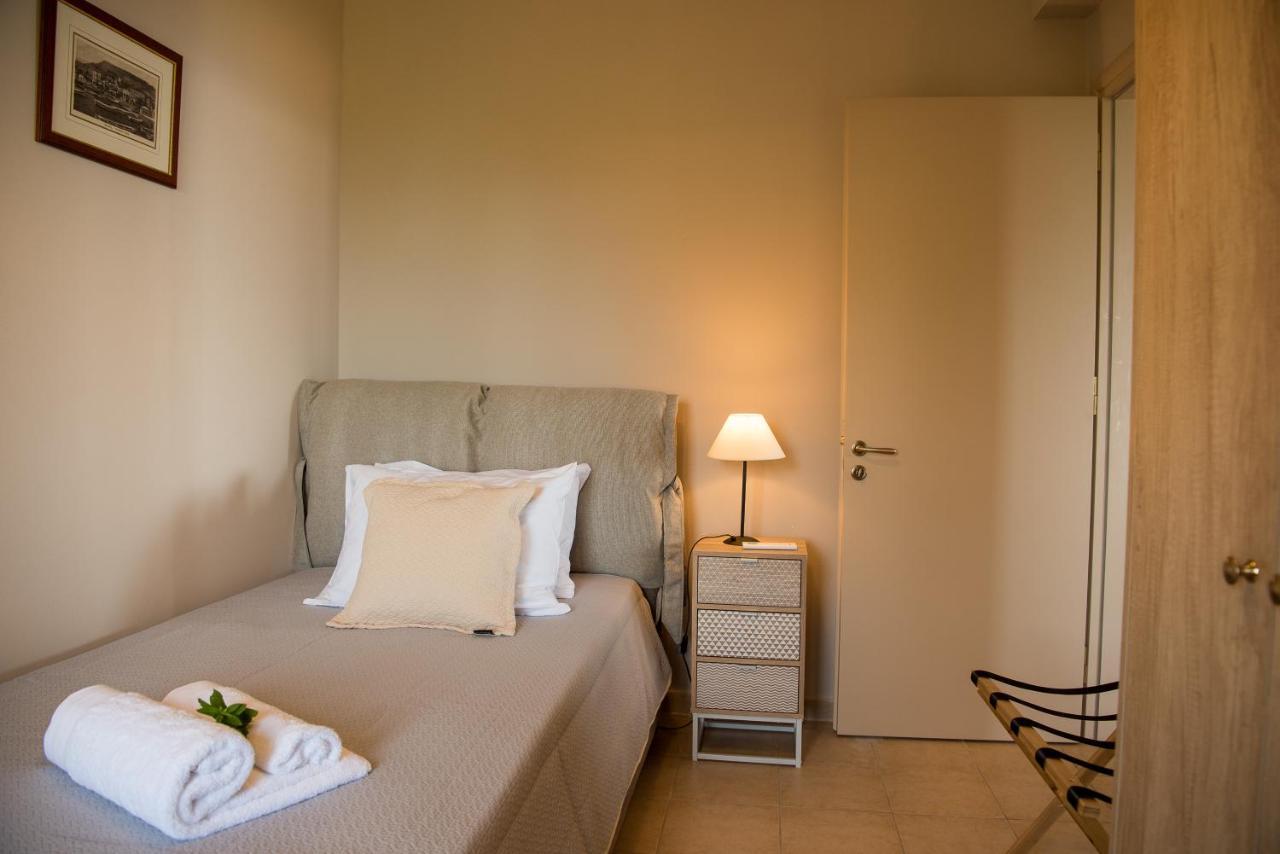 Akrotiri Sea View Suites Eksteriør billede