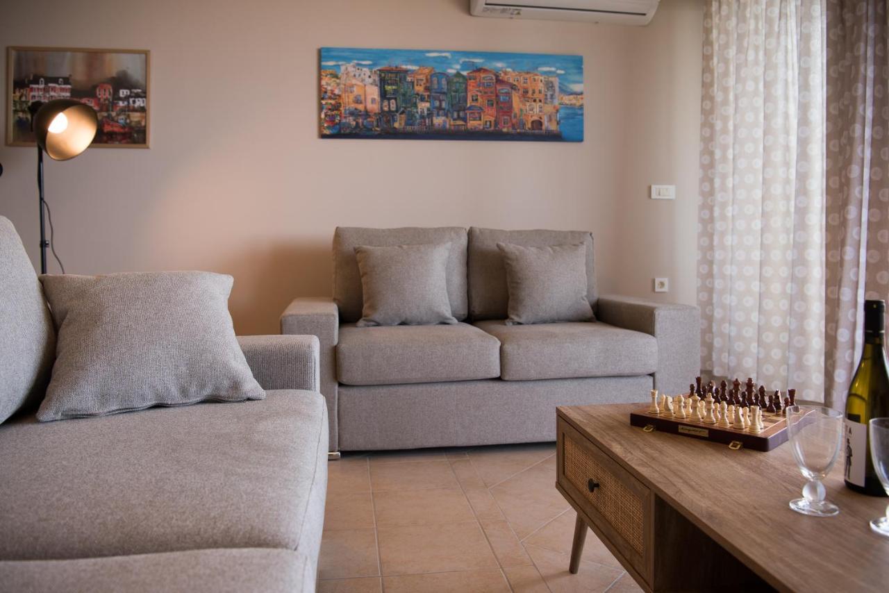 Akrotiri Sea View Suites Eksteriør billede