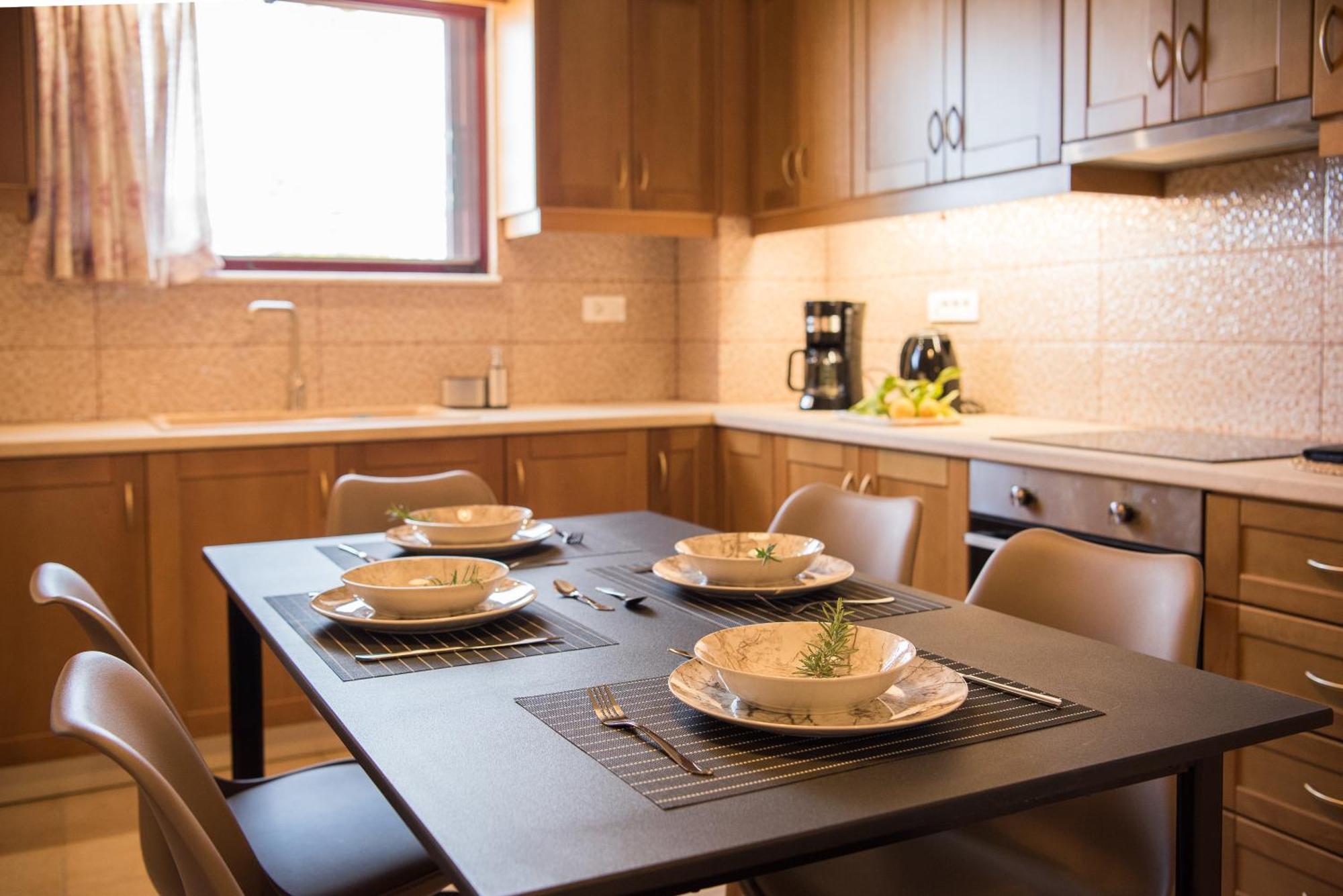 Akrotiri Sea View Suites Eksteriør billede